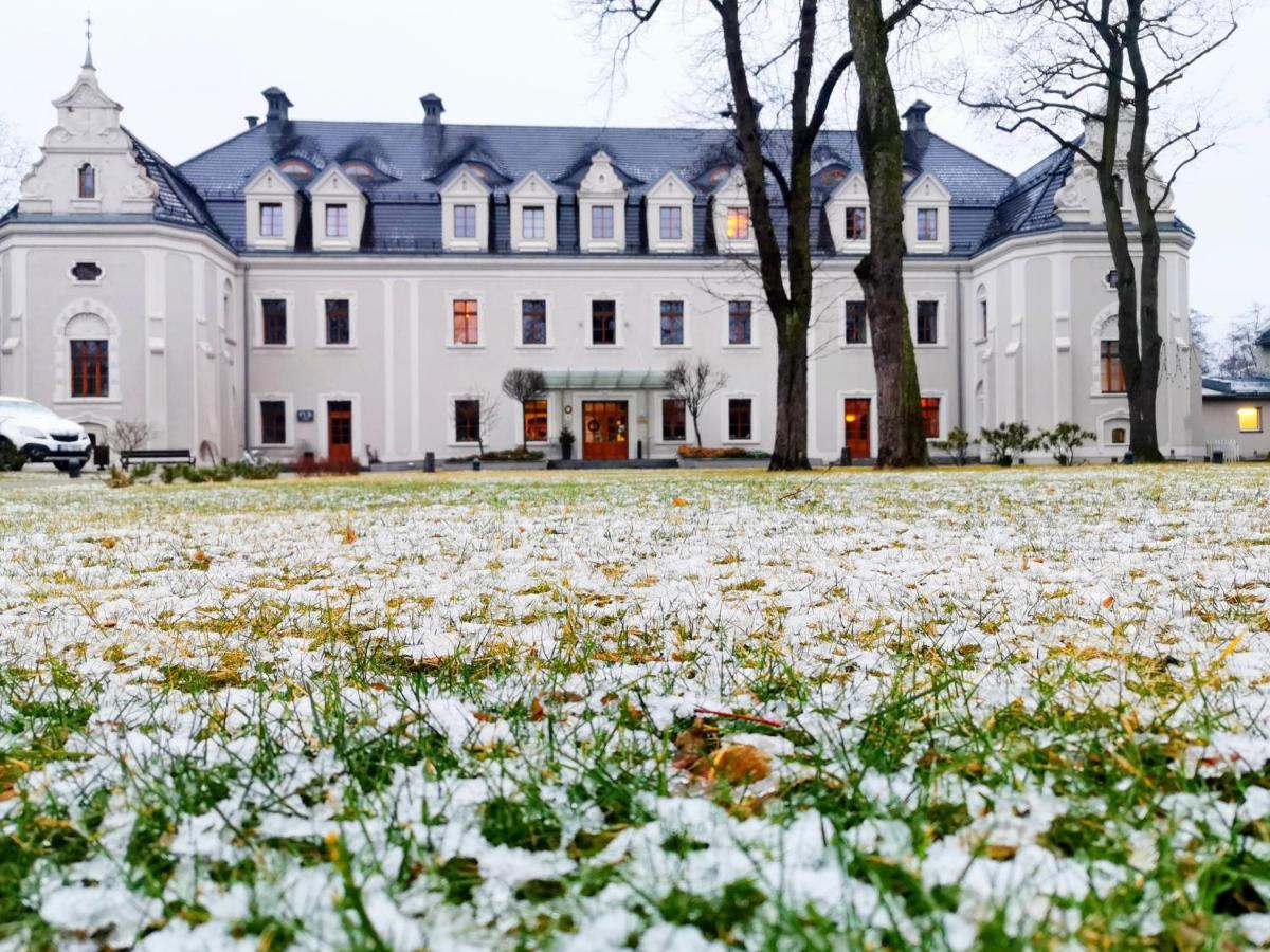Hotel Zamek Lubliniec Exteriör bild